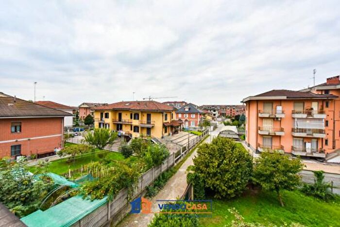 Appartamento quadrilocale in vendita in Via Dogliani, Carmagnola