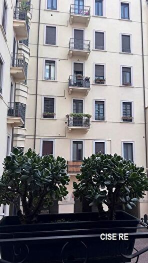 Appartamento monolocale in affitto in Via Luigi Settembrini, Centrale, Milano