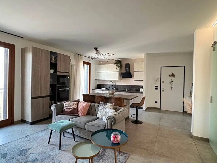 Appartamento con 5 locali in vendita in Viale San Lazzaro, Vicenza