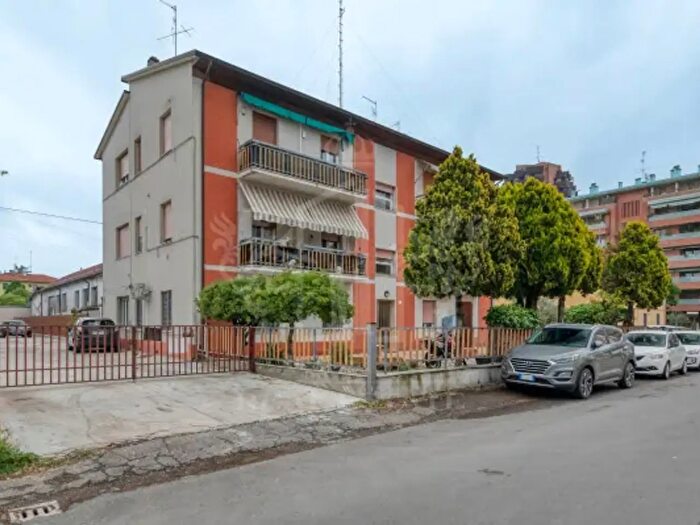 Appartamento trilocale in vendita in Via Cesena, Imola