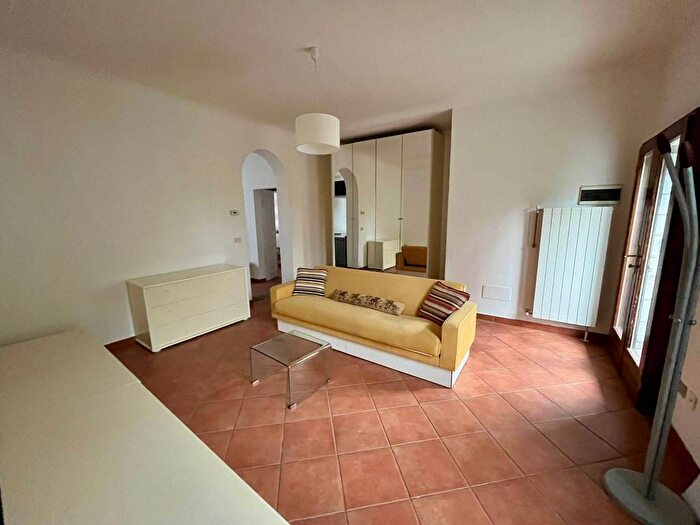 Appartamento bilocale in affitto in Via Edmondo De Amicis, Casorate Sempione