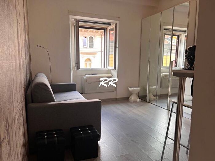 Appartamento monolocale in affitto in Via Marghera, Frua, Milano