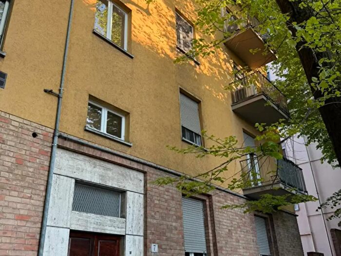 Appartamento quadrilocale in vendita in Viale Osacca, Parma