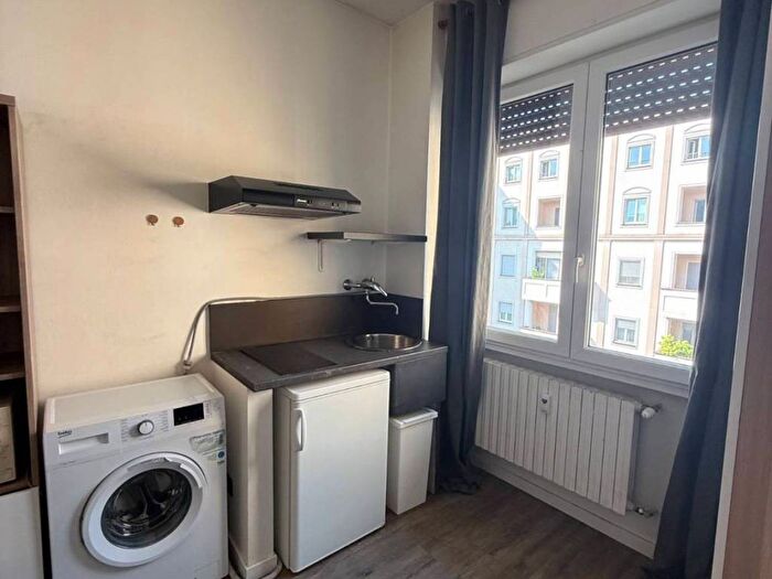 Appartamento monolocale in affitto in Via San Mansueto, Bocconi, Milano