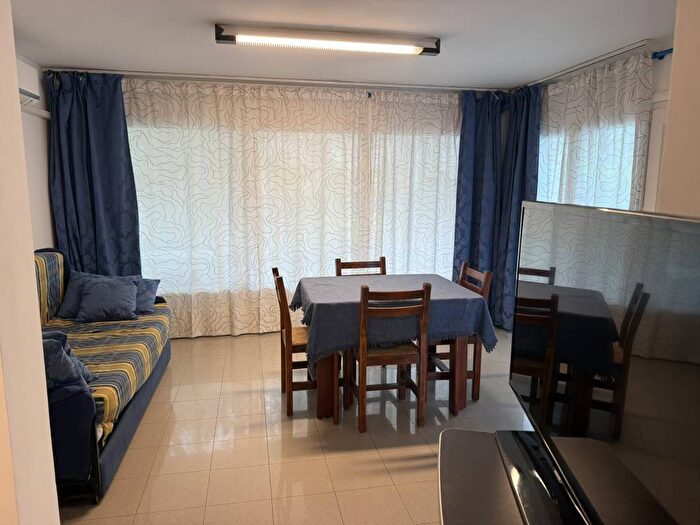Appartamento trilocale in affitto in Viale Cesare Battisti, Centro, Riccione
