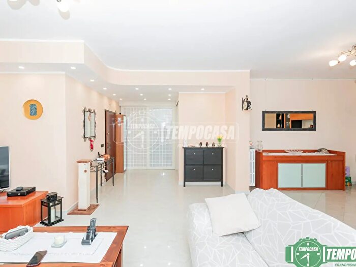 Appartamento quadrilocale in vendita in Via delle Repubblica C, San Giuliano Milanese