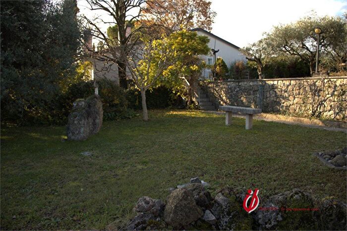 Casa con 9 locali in vendita in Via Ca del Pipa, San Pietro In Cariano