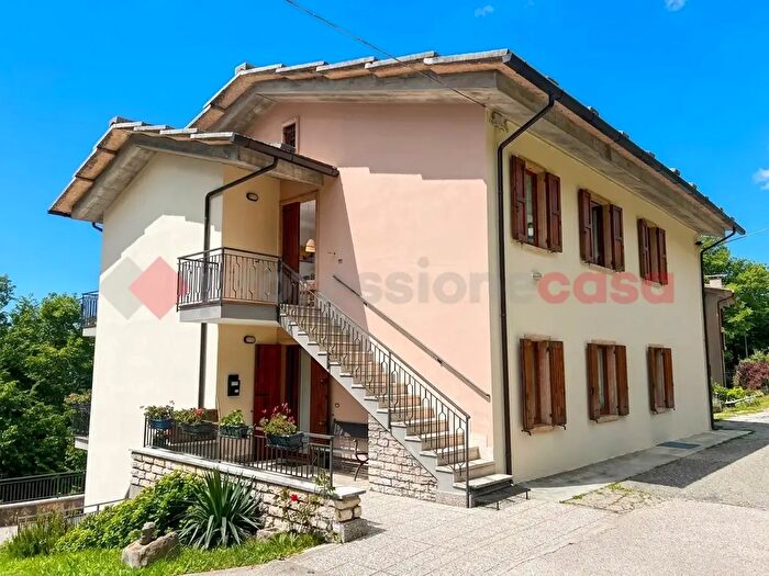 Appartamento con 5 locali in vendita in Generale Cantore, Rovere' Veronese