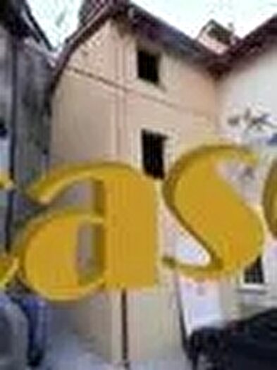 Casa quadrilocale in vendita in Camaiore