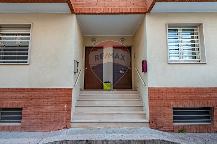 Casa con 5 locali in vendita in Via Dante Alighieri, Modugno