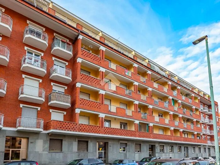 Appartamento trilocale in vendita in Via Bellardi Ludovico, Torino