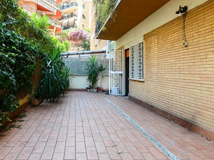 Appartamento bilocale in vendita in Viale dei Colli Portuensi, Roma