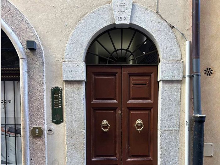 Appartamento bilocale in affitto in Vicolo dei Modelli, Trevi, Roma