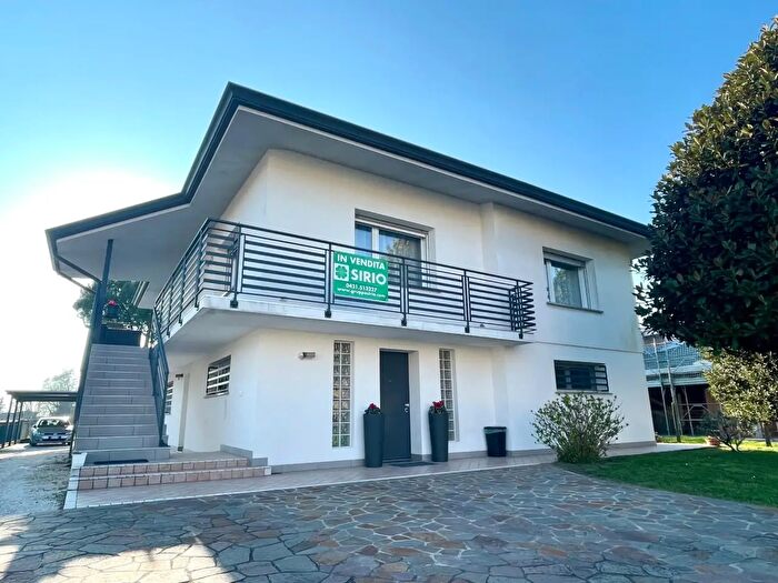 Casa con 6 locali in vendita in Via Nazionale, San Michele Al Tagliamento