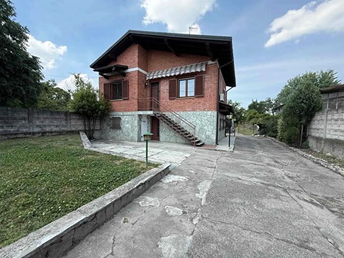 Casa quadrilocale in vendita in Cascina Zamella, Vigevano