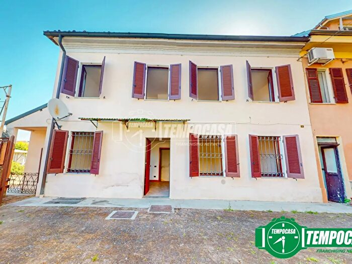 Casa trilocale in vendita in Via della Cappelletta, Alessandria