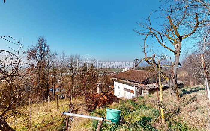 Casa monolocale in vendita in Bra