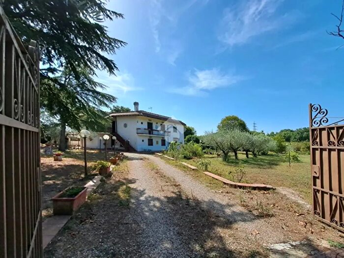 Casa con 7 locali in vendita in Via Vignanello, Fabrica Di Roma