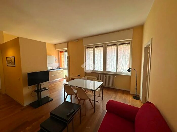 Appartamento trilocale in affitto in Corso Luigi Manusardi, Milano