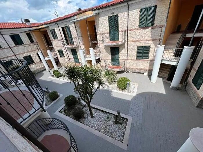 Appartamento trilocale in vendita in Sirolo