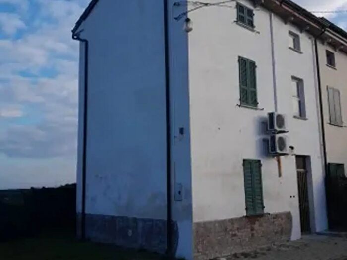 Casa trilocale in vendita in Via Palermo, San Giorgio Piacentino