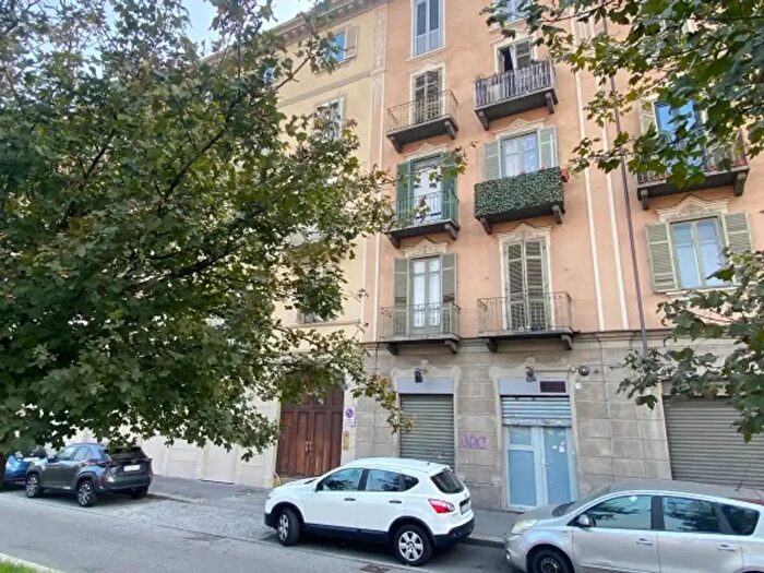 Appartamento trilocale in vendita in Corso Principe Oddone, Torino