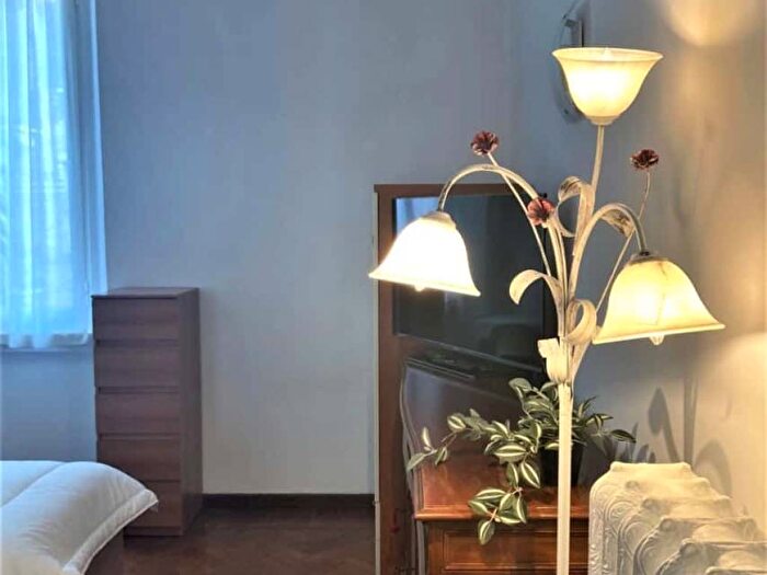 Appartamento trilocale in affitto in Via Antonio Stradivari, Buenos Aires, Milano