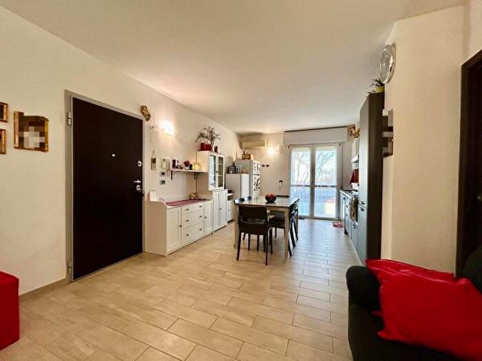 Appartamento trilocale in vendita in Via Benvenuto Tisi, Argenta