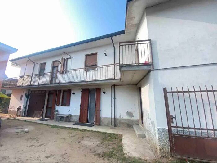 Casa trilocale in vendita in Tromello