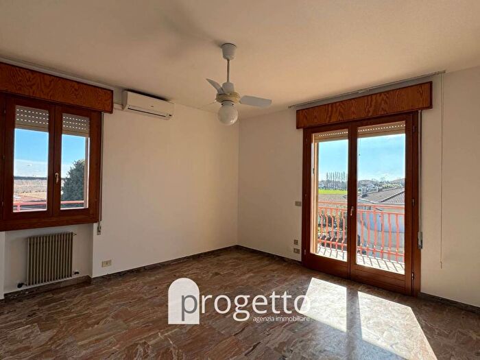 Appartamento con 5 locali in affitto in Centro, Torri di Quartesolo