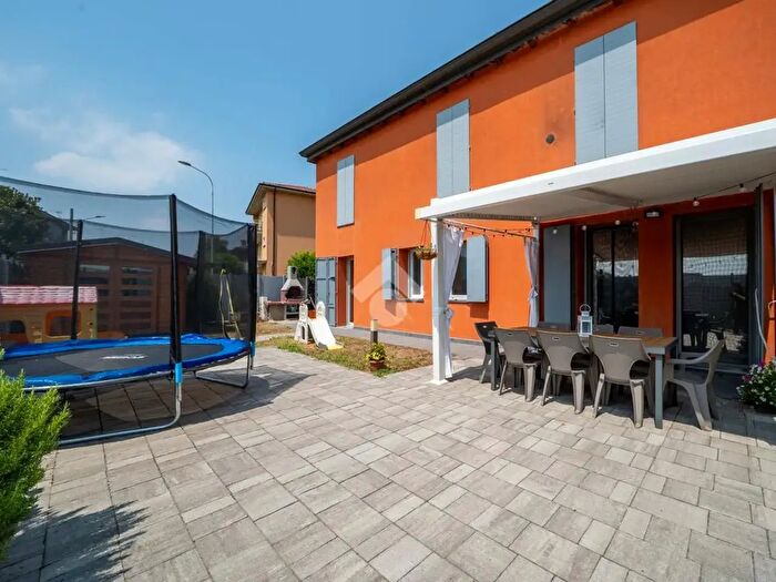 Appartamento trilocale in vendita in Via Ponchielli, Sant'Ilario D'Enza