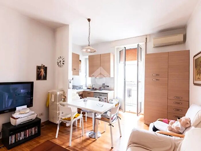 Appartamento bilocale in vendita in Viale Monza, Milano
