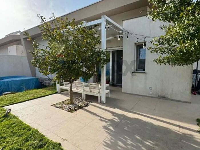 Casa con 6 locali in vendita in Ragusa