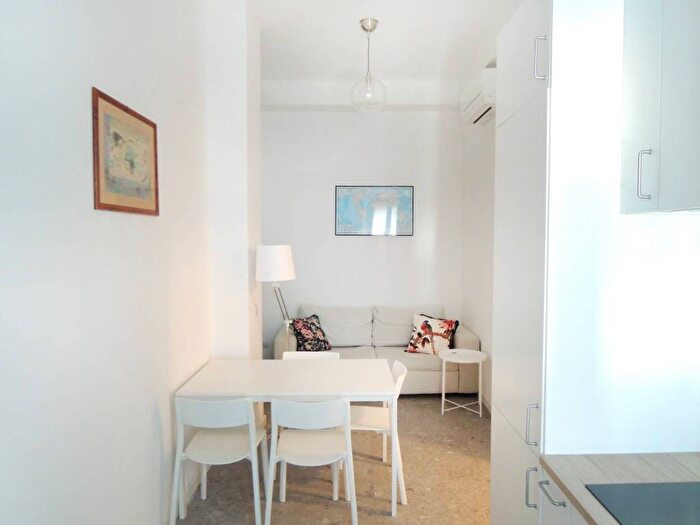 Appartamento bilocale in affitto in Via Giovan Battista Pergolesi, Buenos Aires, Milano