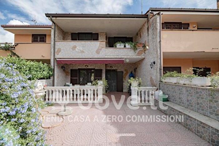 Casa quadrilocale in vendita in Via Giacomo Leopardi, Anzio