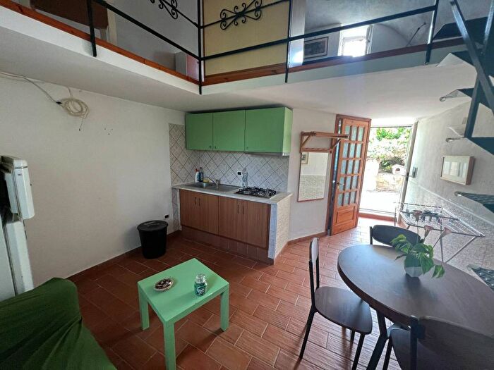 Appartamento monolocale in affitto in Via Monterusso, Località la Schiana Damiani, Pozzuoli