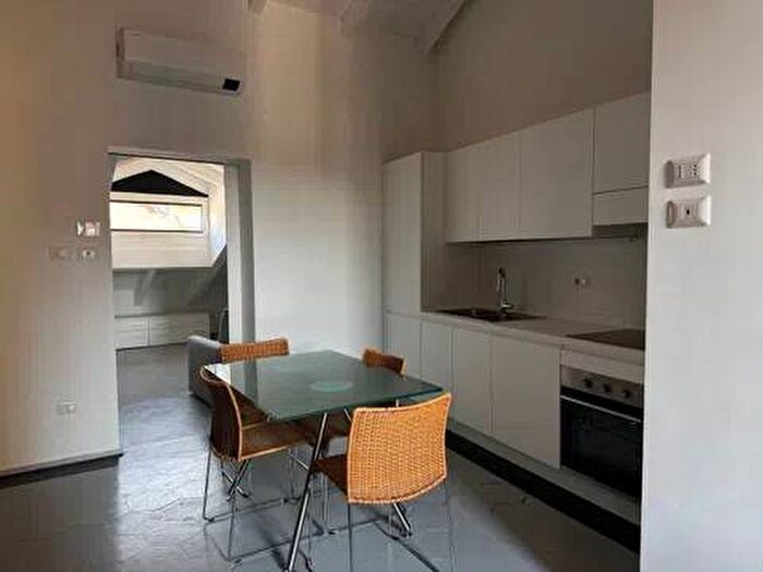 Appartamento trilocale in affitto in Via Monviso, Paolo Sarpi, Milano
