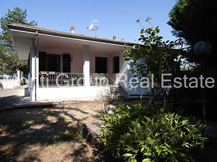 Casa con 5 locali in vendita in Acqui Terme