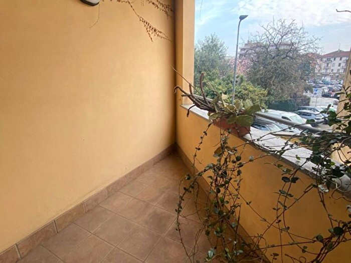 Appartamento trilocale in affitto in Via Filippo Argelati, Navigli Darsena, Milano