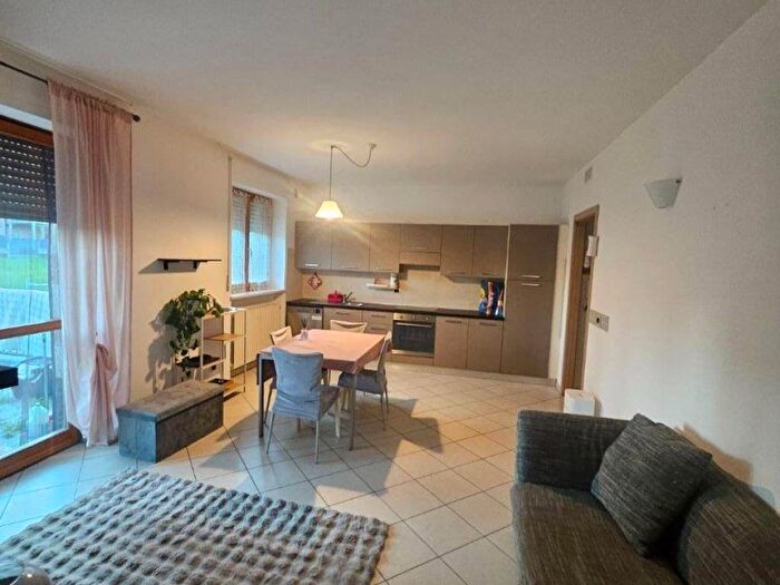 Casa bilocale in affitto in Corso Europa, Borgo Piave Corso Europa Zona Ferrero, Alba