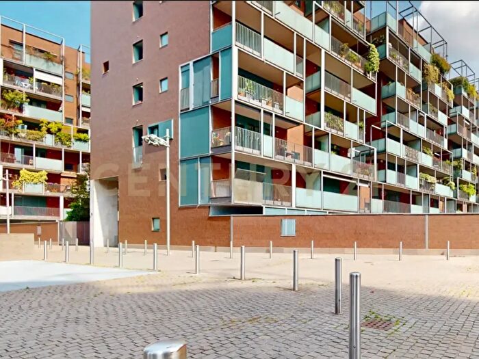 Appartamento trilocale in vendita in Via Vico Magistretti, Milano