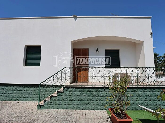 Casa trilocale in vendita in Contrada Cappagliaro, Locorotondo