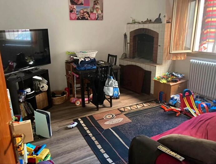 Casa con 9 locali in vendita in Bagnara Di Romagna