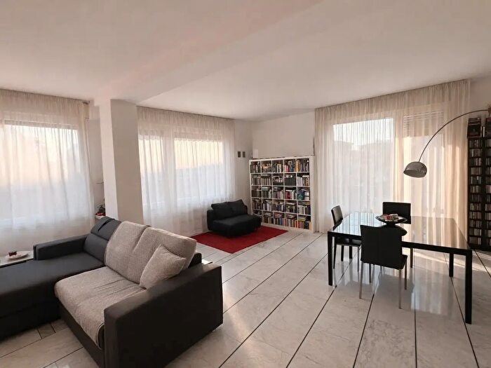 Appartamento trilocale in vendita in Modena