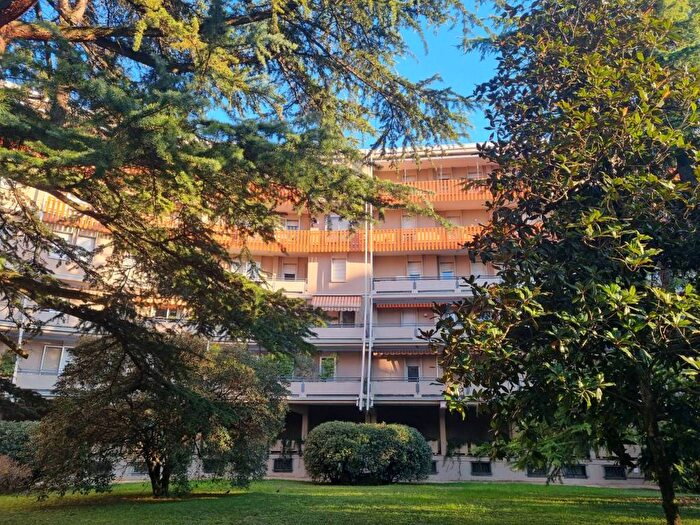 Appartamento con 5 locali in affitto in Viale Europa, Ospedale Civile, Brescia