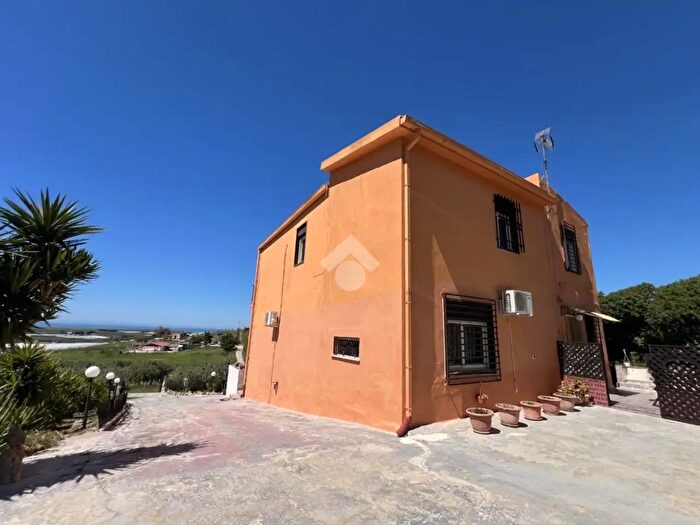 Casa con 7 locali in vendita in Contrada Mandrascava, Agrigento