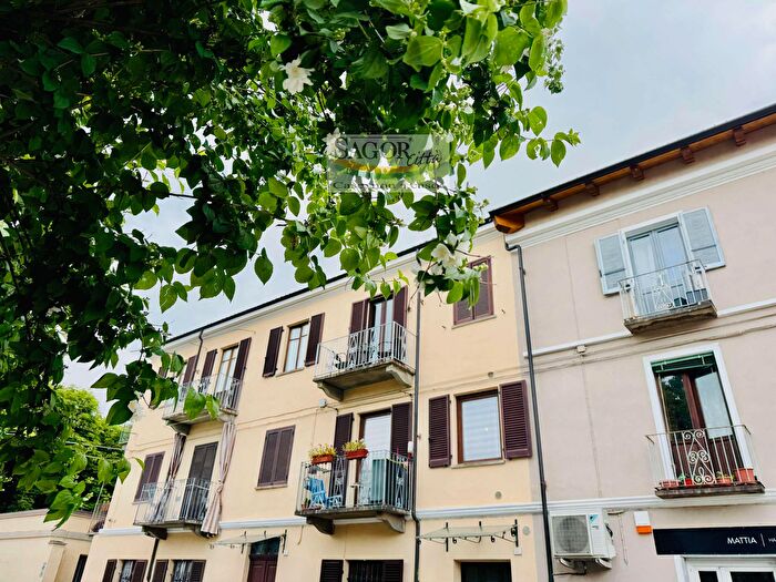 Appartamento trilocale in vendita in Via dei Mille, Pinerolo