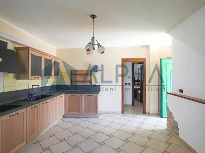 Appartamento trilocale in vendita in Via Madonna del Pozzo, Mercato Saraceno