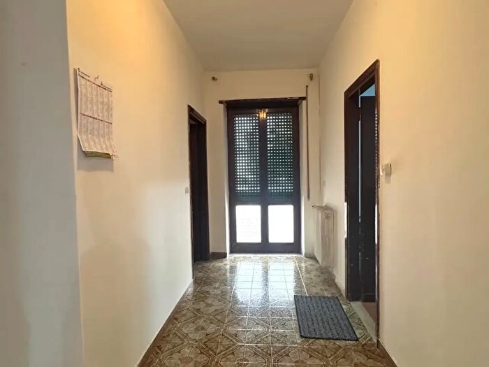 Casa quadrilocale in vendita in Via Marconi, Castelgomberto
