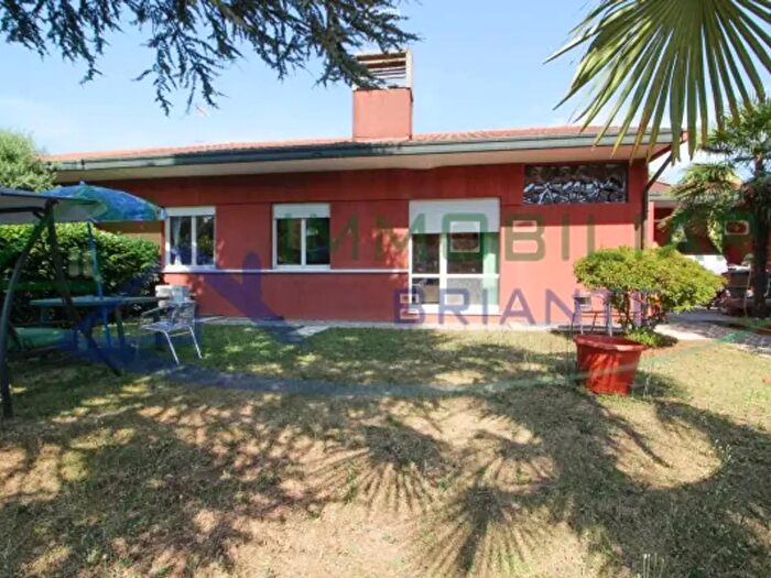 Casa quadrilocale in vendita in Via Gallarate, Castano Primo